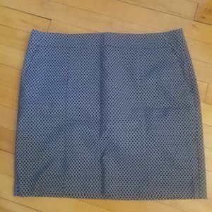 Ann Taylor petite skirts w/ side pockets!